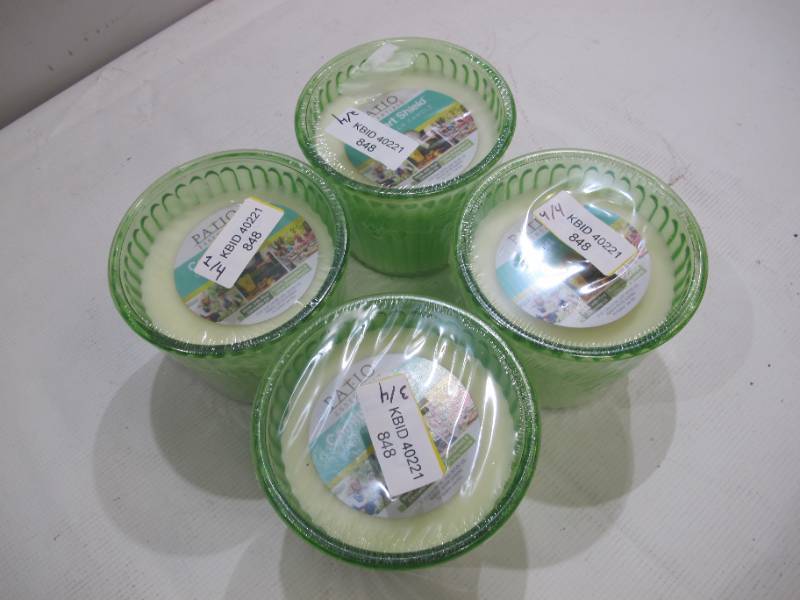 lot 242 image: 4-Pack Patio Essentials Citronella Candles - Green - New
