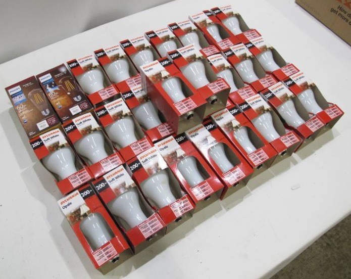 lot 248 image: Lot of 25 Sylvania Incandescent Light Bulbs