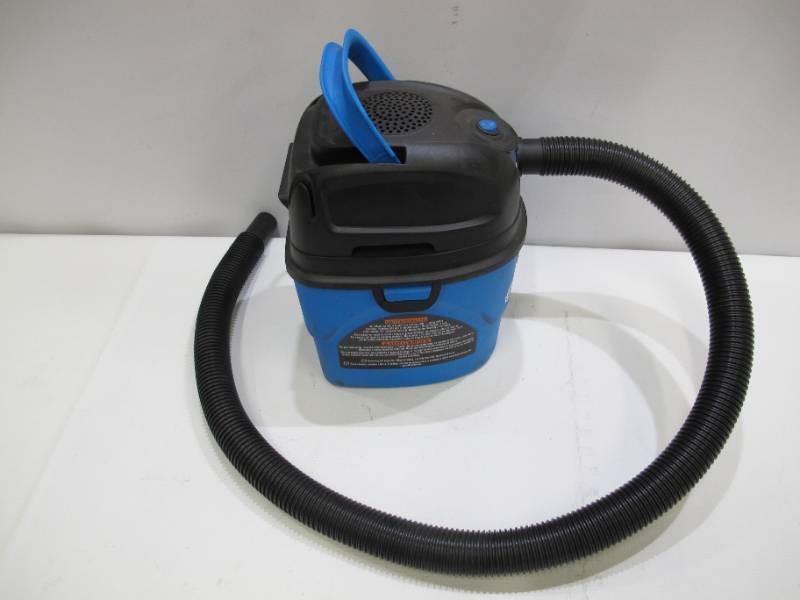 lot 222 image: Vacmaster 1.5 Gallon 2 HP Mini Shop Vac