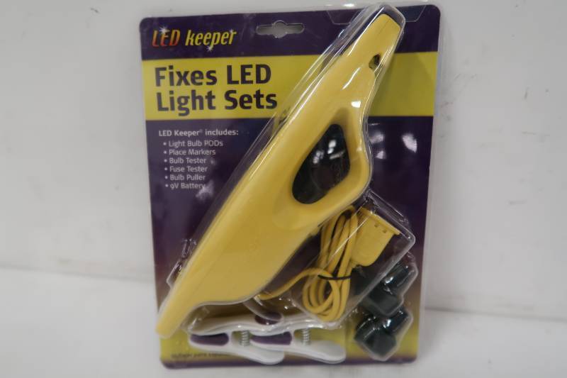 lot 313 image: LED Keeper Light Set Repair Tool