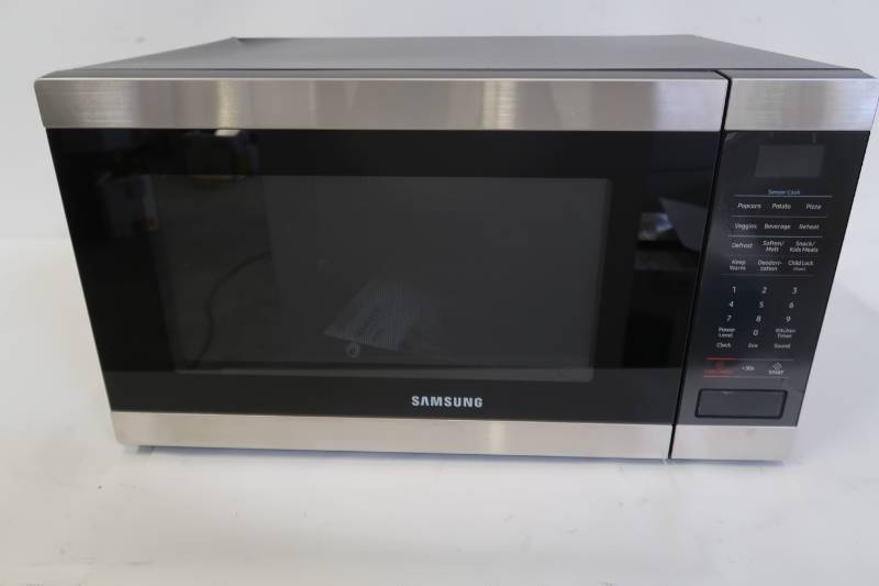 lot 298 image: Samsung 1.9 cu. ft. Countertop Microwave with Sensor Cook in Stainless Steel