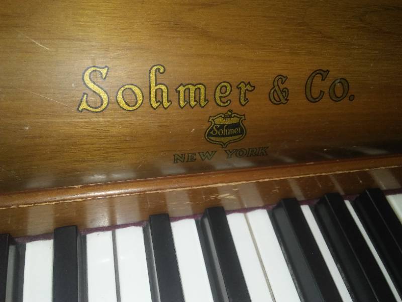 SOHMER Piano, Keys in good condition,
