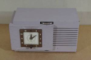 lot 35 image: Vintage Telechron Musalarm Alarm Clock