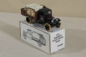 lot 92 image: ERTL Hersheys Die Cast 1931 Hawkeye Stake Truck Coin Bank