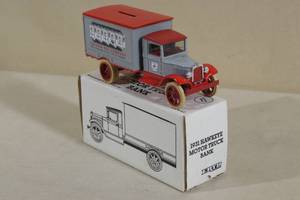 lot 93 image: ERTL Gargoyle Mobiloil Die Cast 1931 Hawkeye Delivery Truck Coin Bank