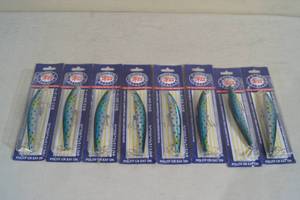 lot 124 image: 8 NEW Crank Bait Fishing Lures - 6 Long