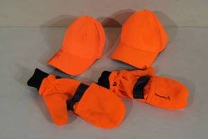 lot 134 image: 2 Blaze Orange Baseball Hats and Pair of Chopper Gloves