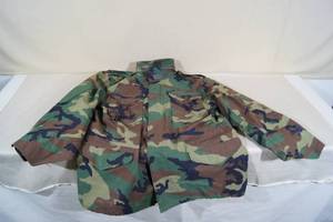 lot 137 image: Tact Gear Camo Cold Weather Coat - Size MS