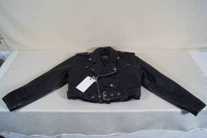 lot 142 image: Wilsons Black Leather Motorcycle Jacket - Womens Medium