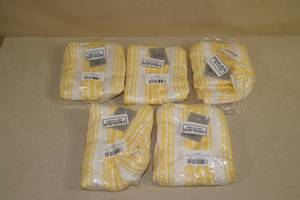 lot 193 image: Design Imports Kitchen Towels - YellowWhite