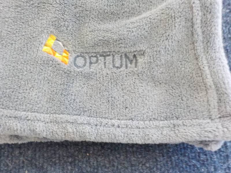 Optum Grey Throw 40 x 68...