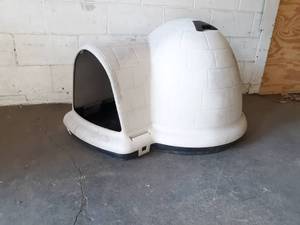 Indigo Petmate Doghouse - Overall about 44 x 34 x 27