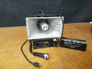 Perma-Power Half Mile Hailer Model S-1410 Loudspeaker System w Microphone - Tested and Works