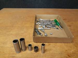 Lot of (5) SNAP-ON Sockets and More