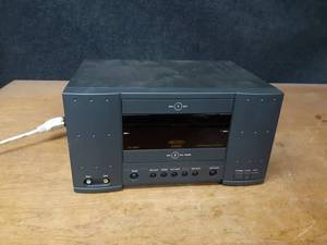 GO VIDEO GV6000 Dual Deck VCR - Powers on