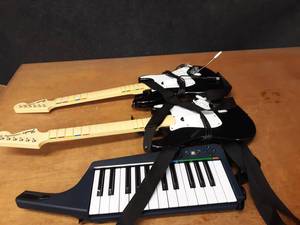 Lot of Guitars and Keyboard for X-Box