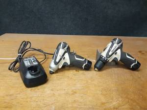 Makita 12V Cordless Drill and Impact - Includes Charger and (2) Batteries, 1 wont charge