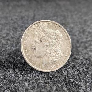 1889 Silver Morgan Dollar - Philadelphia Mint - 90% Silver