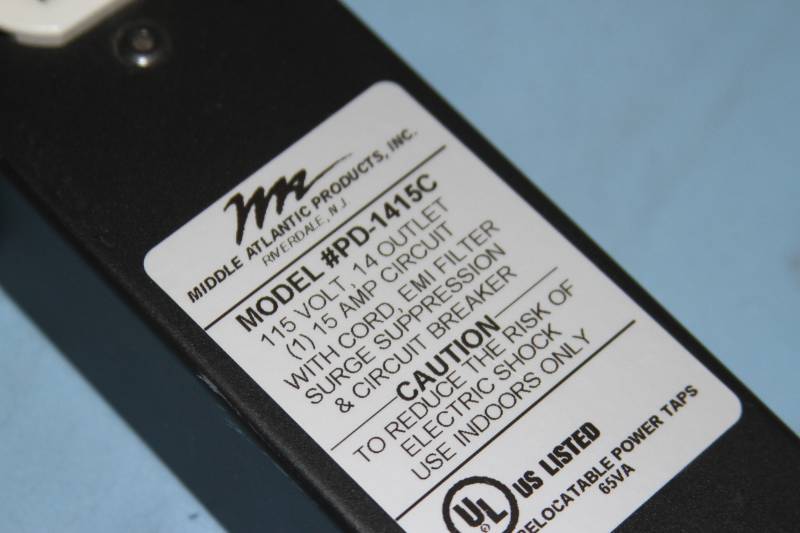 lot 99 image: Middle Atlantic PD-1415C Professional Vertical AC Power Strip with 14 Outlets and 9 Cord