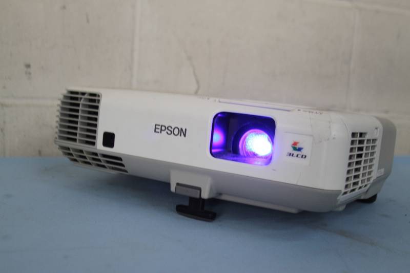 lot 97 image: Epson PowerLite 93 XGA 3LCD Projector  Projection System with HDMI & Power Cables