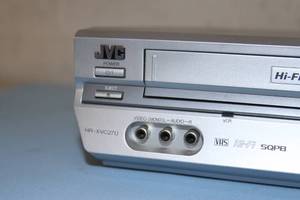 lot 68 image: JVC Progressive Scan DVD  Hi-Fi VHS VCR Combo Combination Player