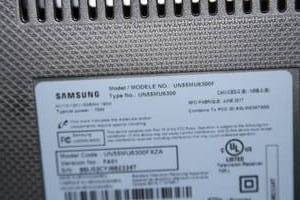 lot 70 image: Samsung 55 UHD 4K Flat Smart TV  Television  Display MU6300 Series 6