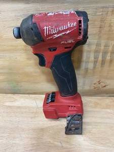 lot 28 image: MILWAUKEE M18 FUEL SURGE 18-Volt Lithium-Ion Brushless Cordless 14 in. Hex Impact Driver (Tool-Only)