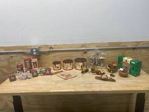 lot 52 image: Lot of ChristmasHoliday Decorations