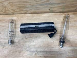 lot 113 image: IPOWER GLBLST1000D Horticulture 1000 Watt Digital Dimmable Electronic Ballast for Hydroponics HPS MH Grow Light, 1000W, Black