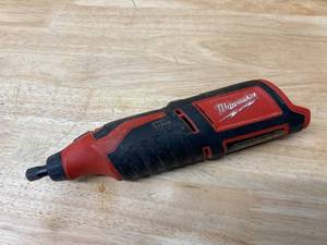 lot 72 image: MILWAUKEE M12 12-Volt Lithium-Ion Cordless Rotary Tool (Tool-Only)