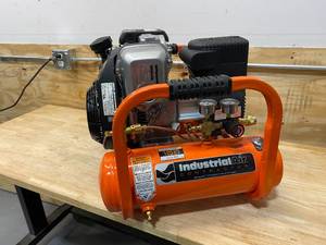 lot 58 image: INDUSTRIAL AIR Pontoon Air Compressor, Honda Gc160 Motor, 4 Gallon