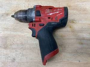 lot 65 image: MILWAUKEE M12 FUEL Cordless Hammer DrillDriver- 12in. Keyless Chuck, 1700 RPM (Tool Only)
