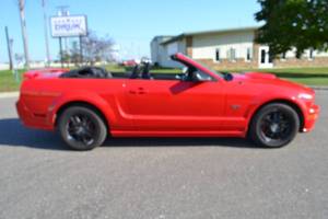 2007 Ford Mustang GT - Convertible - 5 Speed Manual