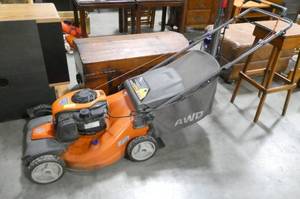 Husqvarna mower with bagger and 6.25hp Briggs & Stratton engine