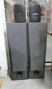 4 Yamaha Stereo speakers