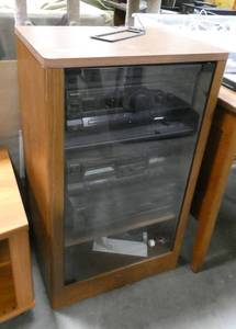 Technics stereo system with cabinet