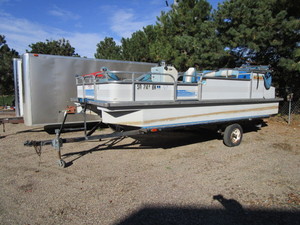 1988 Pontoon & Trailer