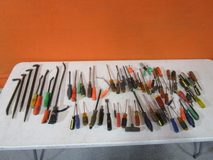 Pry Bars & Screwdrivers