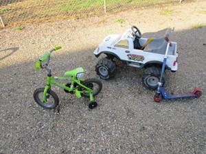Toddlers Bike & Power Wheels Truck (needs battery)