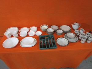 Plates & Silverware