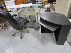 (2) Computer Desks & Office Chairs