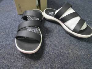 Clarks Womens Cloudsteppers Sunmaz...