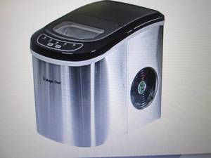 Magic Chef Countertop Ice Maker - S...