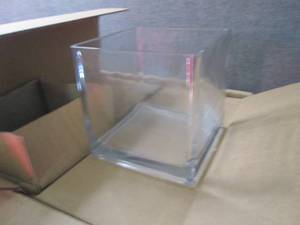 Case of 4 Vasefill 6x6x6 Glass Cube...