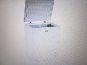 BLACKDECKER 5.1 Cu. Ft. Chest Free...