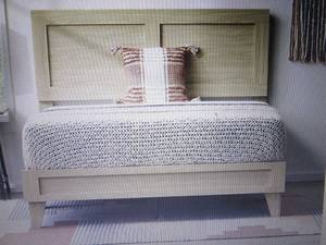 Brookside Double Framed Wood Platfo...