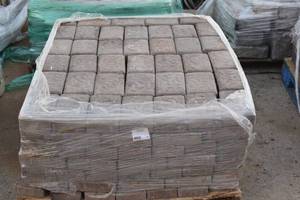 Pallet of high end 5.5 X 8.25 Patio Pavers 7 layers high 66-73 are the same style of brick