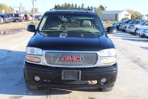 2006 GMC Yukon XL 1500 Denali 4x4 - 2 Owners -