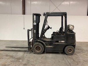 lot 2 image: Clarklift 5000 lbs Forklift - No Reserve