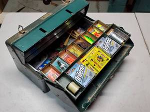 lot 7 image: Vintage Fishing Tackle Box with Contents